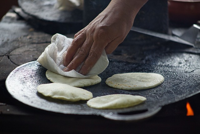 tortilla-chips-640x480-31506171.jpeg