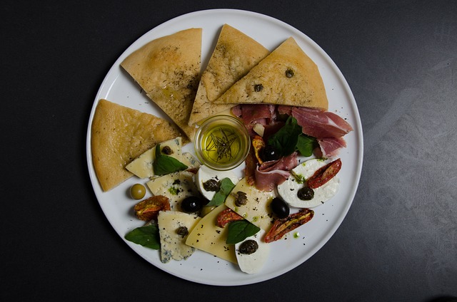 tortilla-chips-640x480-85163859.jpeg