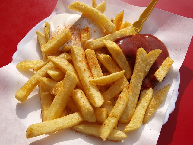 tortilla-chips-640x480-50318416.jpeg