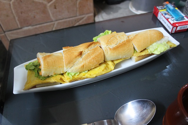 tortilla-chips-640x480-88295598.jpeg